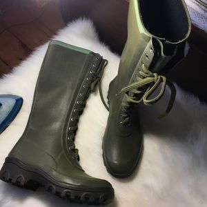 Tretorn rain boots